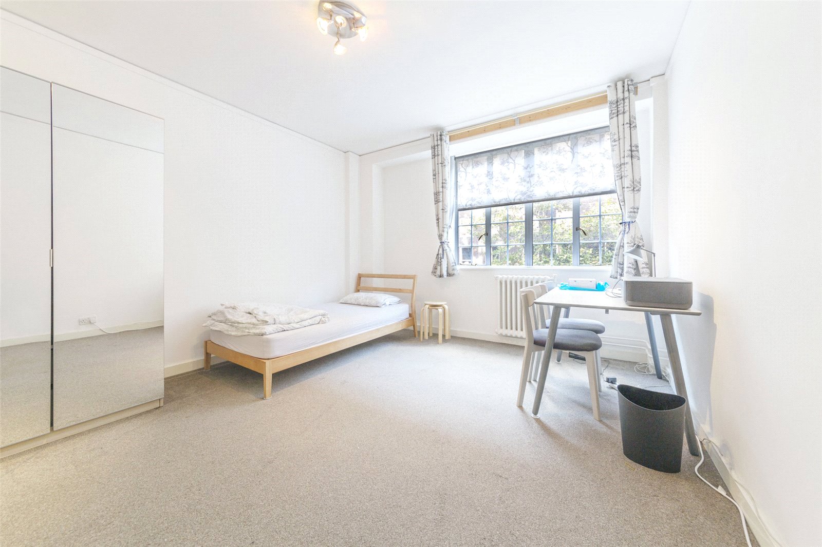 Russell Court, Woburn Place, London, WC1H Latest Properties LiFE